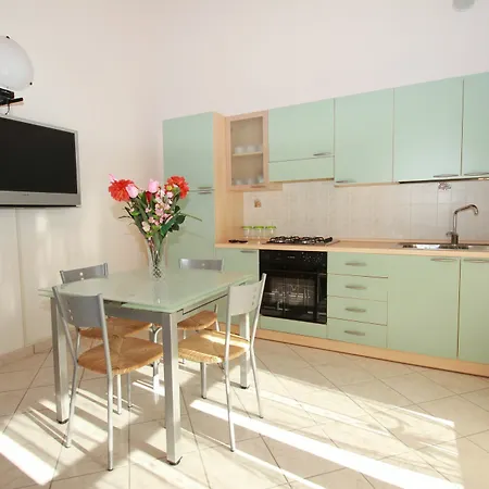 Regina Mare O10 Apartment *