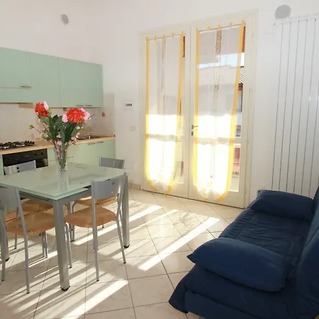Apartment Regina Mare O10